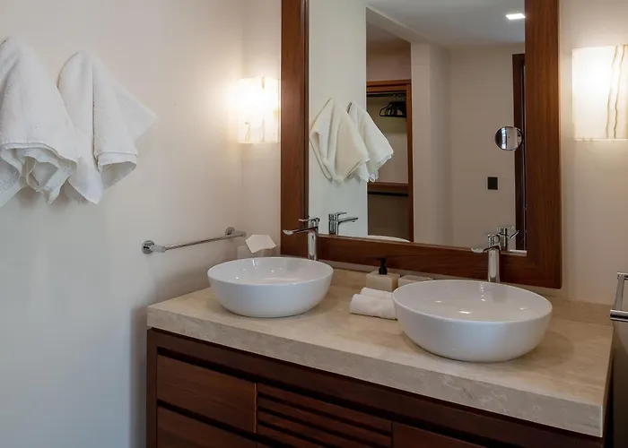 Stunning 11bd Fully Staffed, Indoor Tennis And *