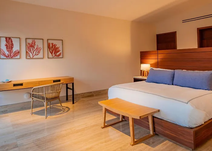 Stunning 11bd Fully Staffed, Indoor Tennis And Villa San José del Cabo