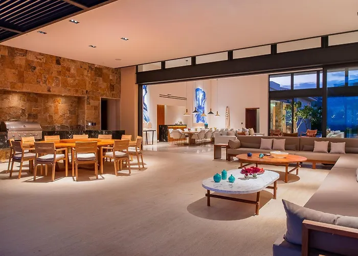Villa Stunning 11bd Fully Staffed, Indoor Tennis And